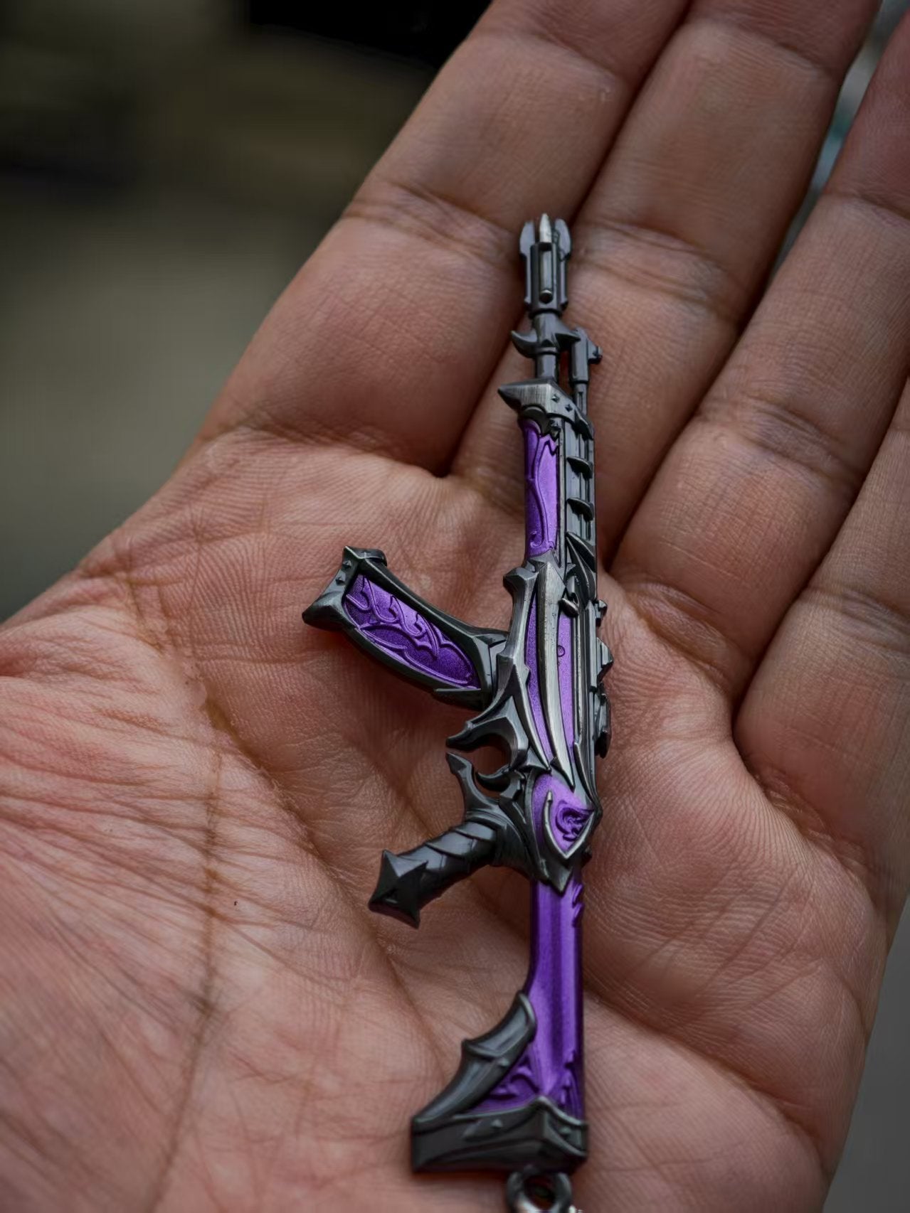 Mini gun VALORANT Reaver Impression Ghost Metal keychain toy 9cm 1/12