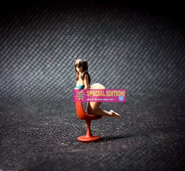 3D Print 1/64 figure Sexy girl Swivel chai fit 1:64 car Sand Hand painted