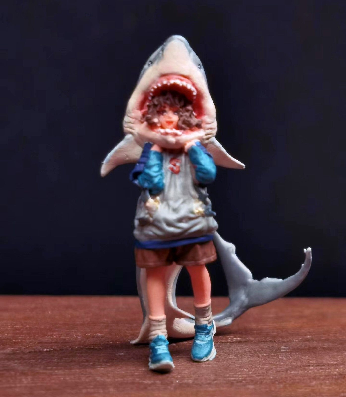 1/64 your girlfriend shark baby Cute girl sexy secretary figures TOY Diorama