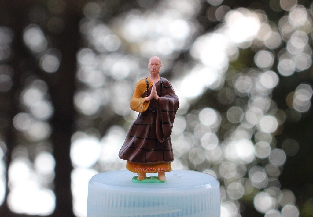 minture 1/64 figure buddhist monk fit 1:64 car street stand
