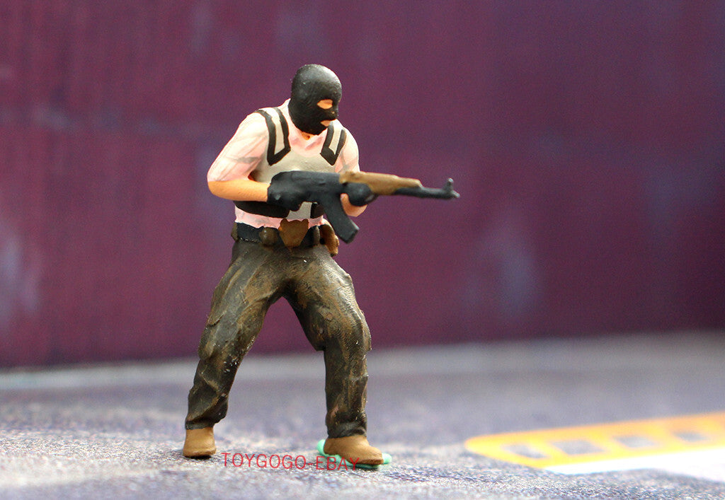 toy figure 1/64 Gangster Bank robber CS City fit 1:64 car street diorama