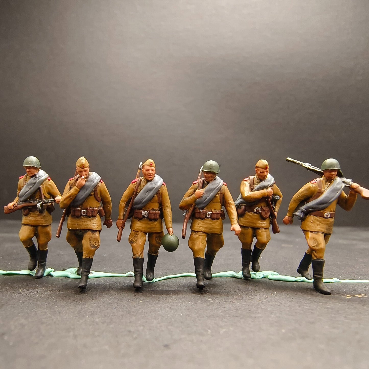 WW2 1/72 tank 1:72 German Russia Defense Forces Assault Battlefield5 Diorama