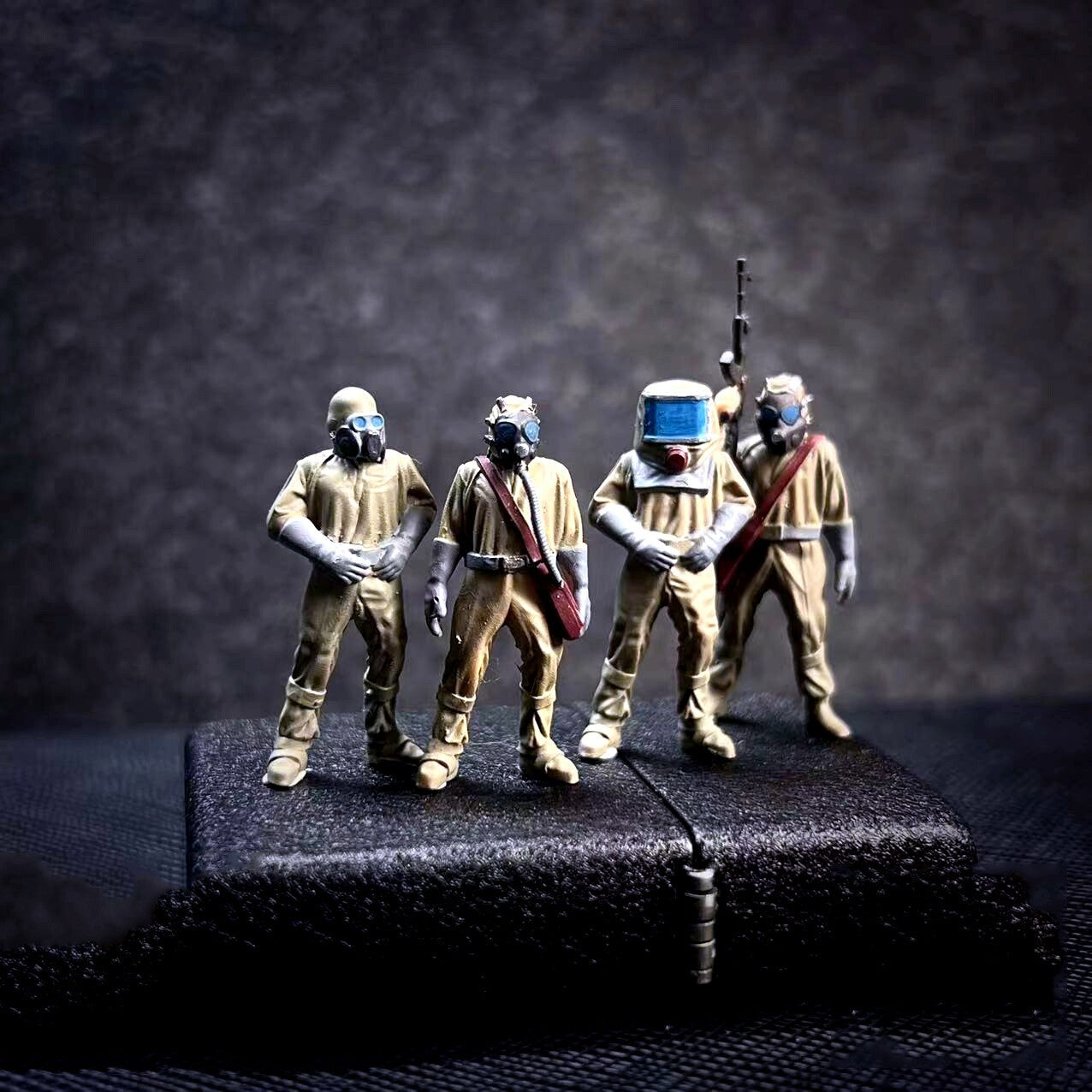 3D PRINT 1/64 Biochemical troops Biohazard nuclear war fit 1:64 car street