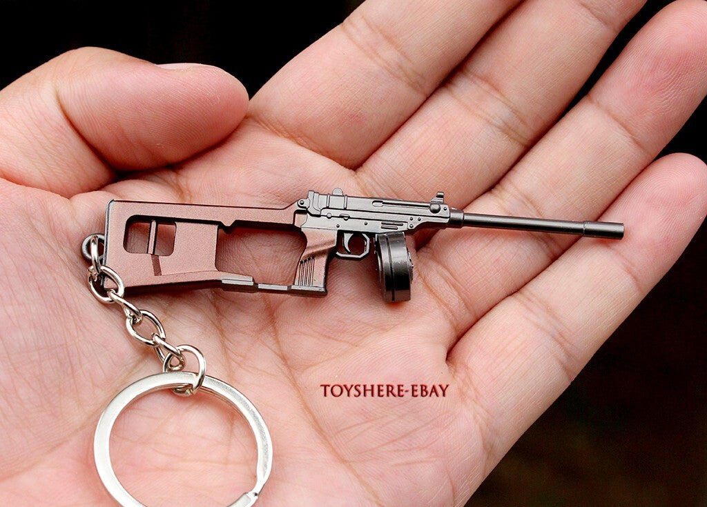 mini gun V61 biohazard8 village metal keychain toy gift 9cm