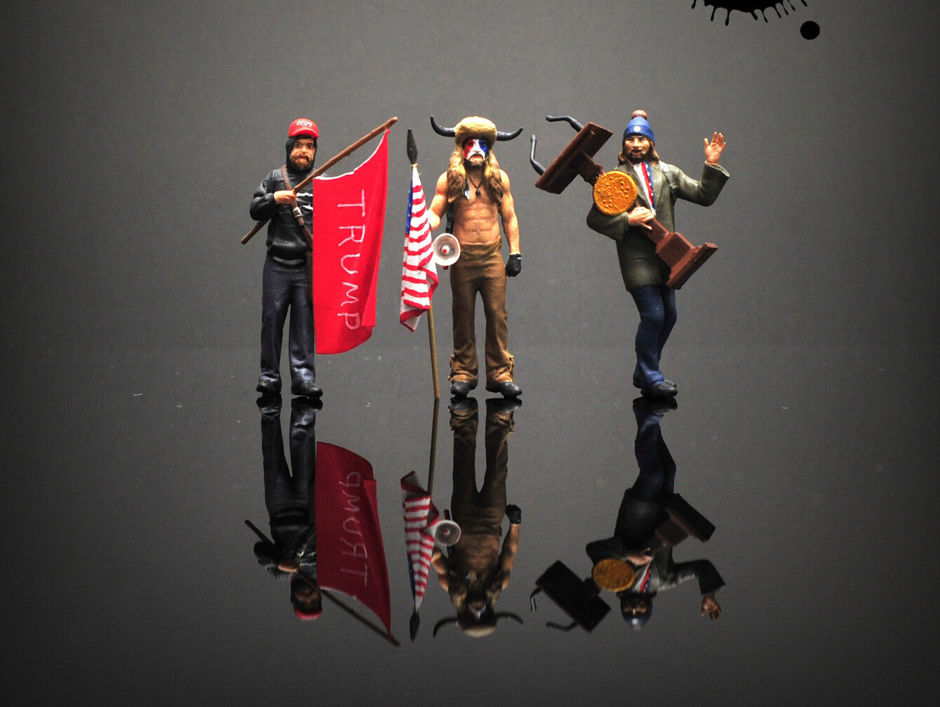 3D PRINT 1/64 USA popular influencer Fans fit 1:64 car street stand 3PCS