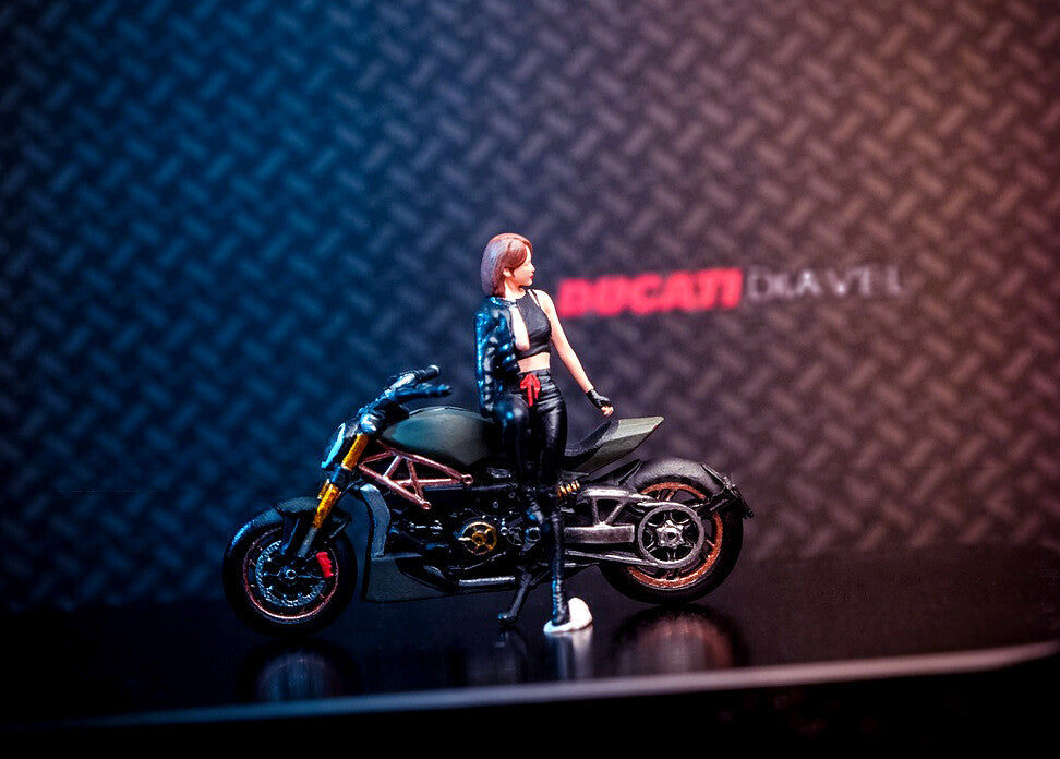 3D PRINT 1/64 SEXY Cool GIRL Motorcyclist fit 1:64 car street stand in stock