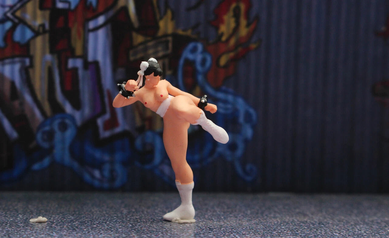 miniature TOY 1/64 figure Chun Li Ken fighter fit 1:64 car VS GAME diorama