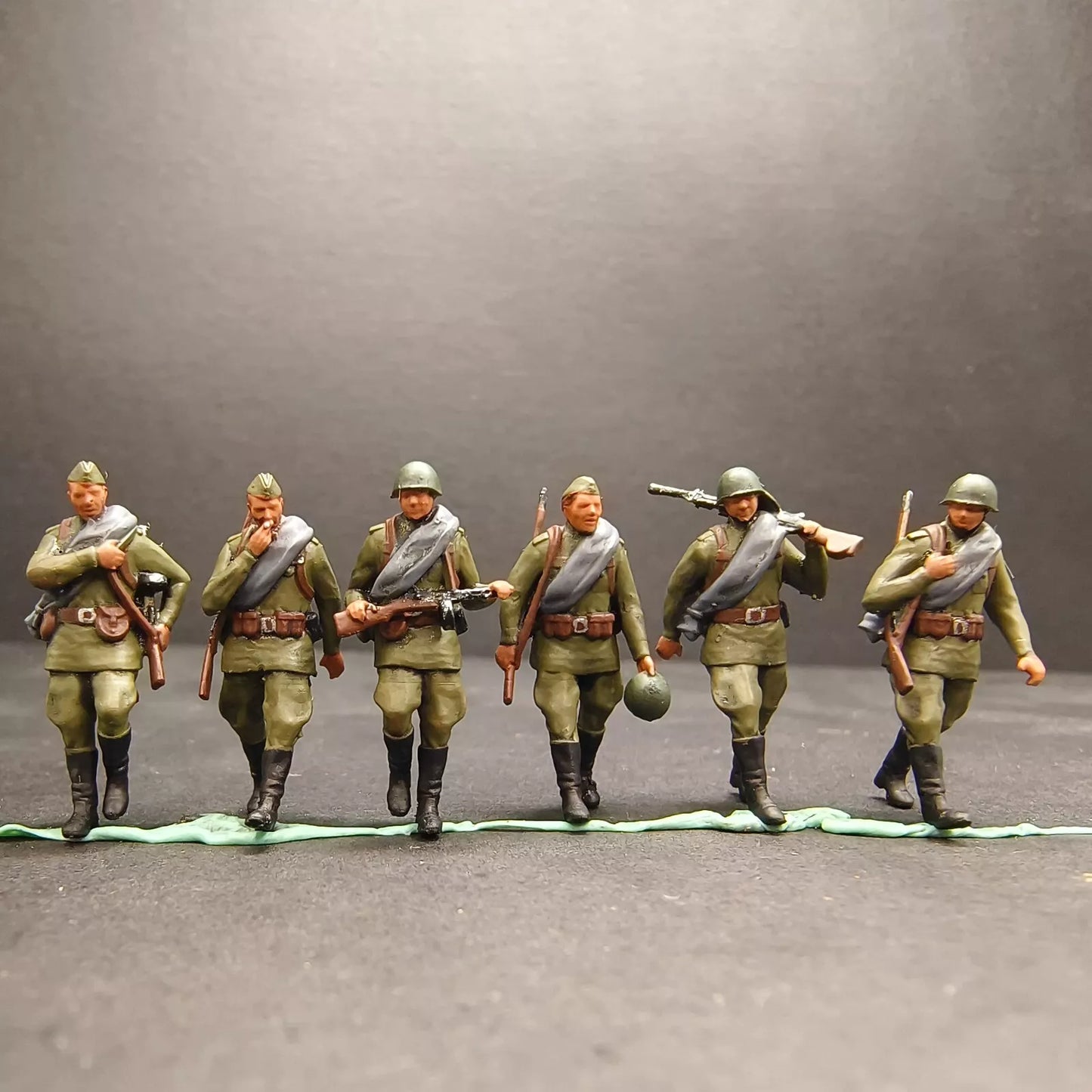 WW2 1/72 tank 1:72 German Russia Defense Forces Assault Battlefield5 Diorama