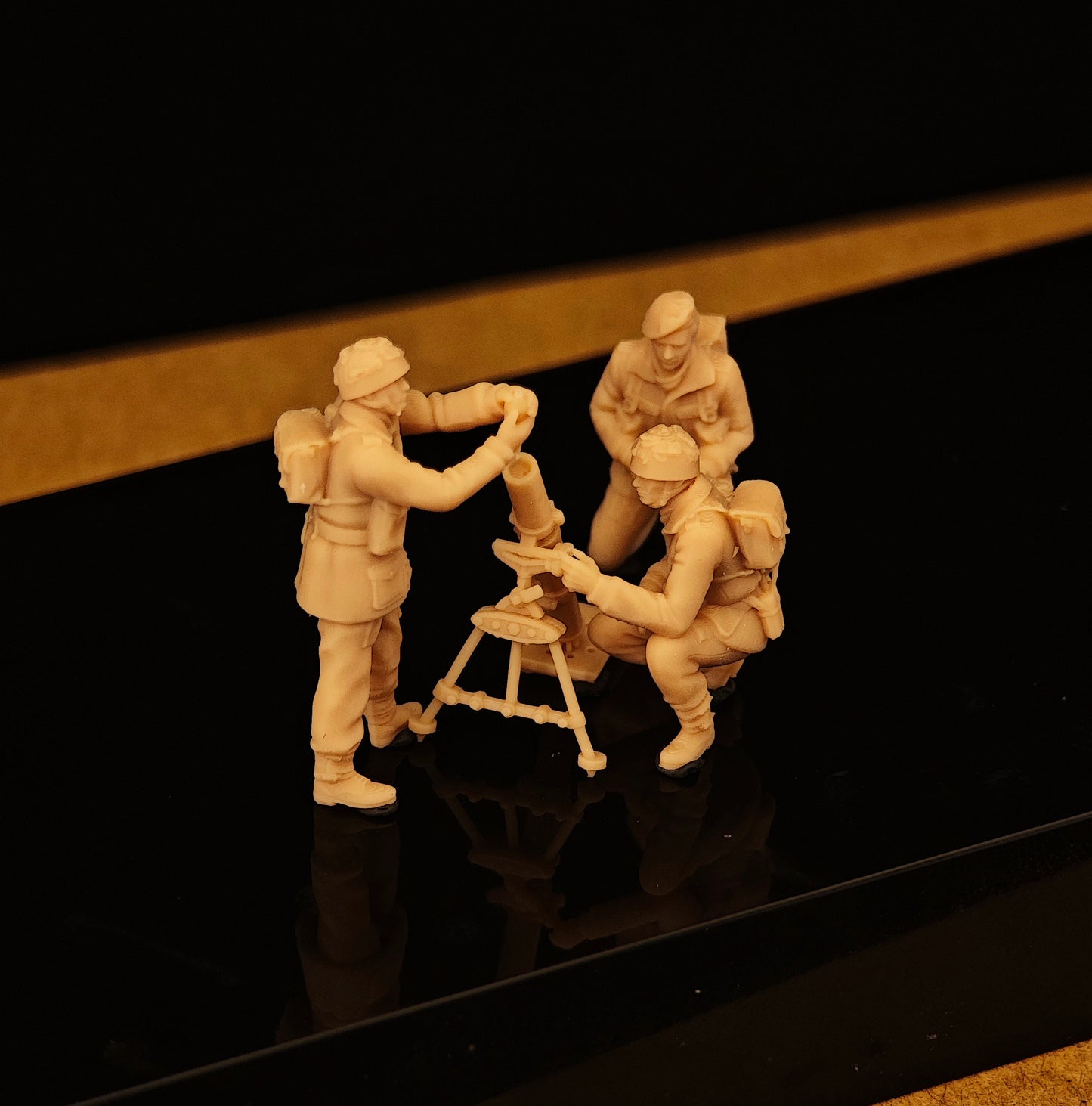 TOY 1/72 1/48 WWII British Paratrooper 3-Man ML3 Mortar Team Unpainted figure