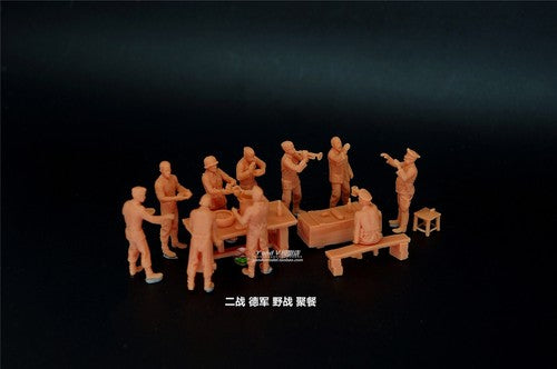 3D Printed 1/72 World War II German Field Gathering 10-Person Group Plain Model