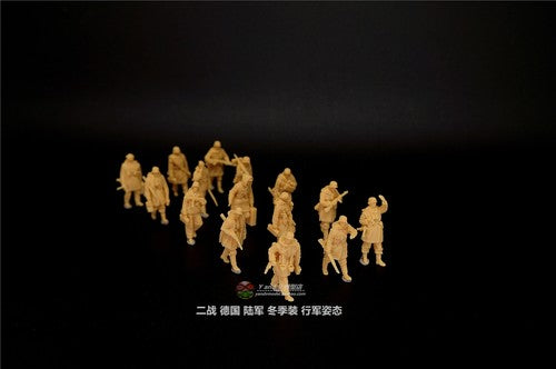 3D Printed 1/72 German Winter Suit Marching Posture 15-Man Group Plain Model