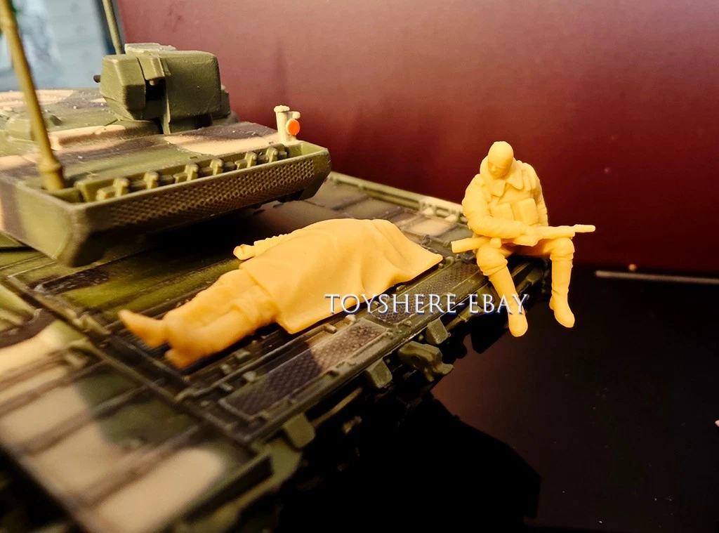 Miniature 1/72 soldier Carry Me Home Russia-Ukraine or Chechen  war  unpainted