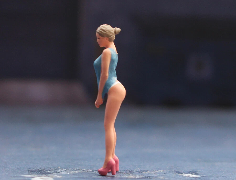 1/64 diorama figure sexy girl Boss man nightclub party fit 1:64 car street