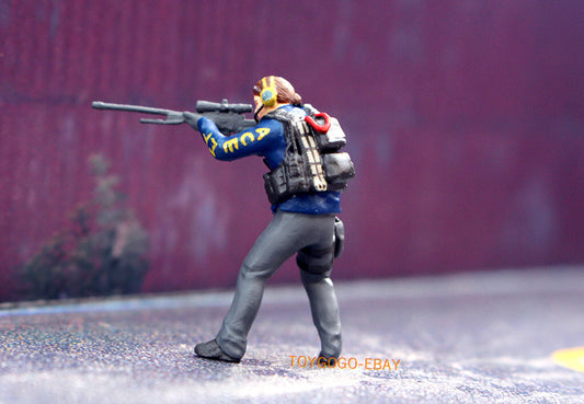 toy figure 1/64 FBI POLICE vs Bank robber  fit 1:64 car street diorama IN STOCK
