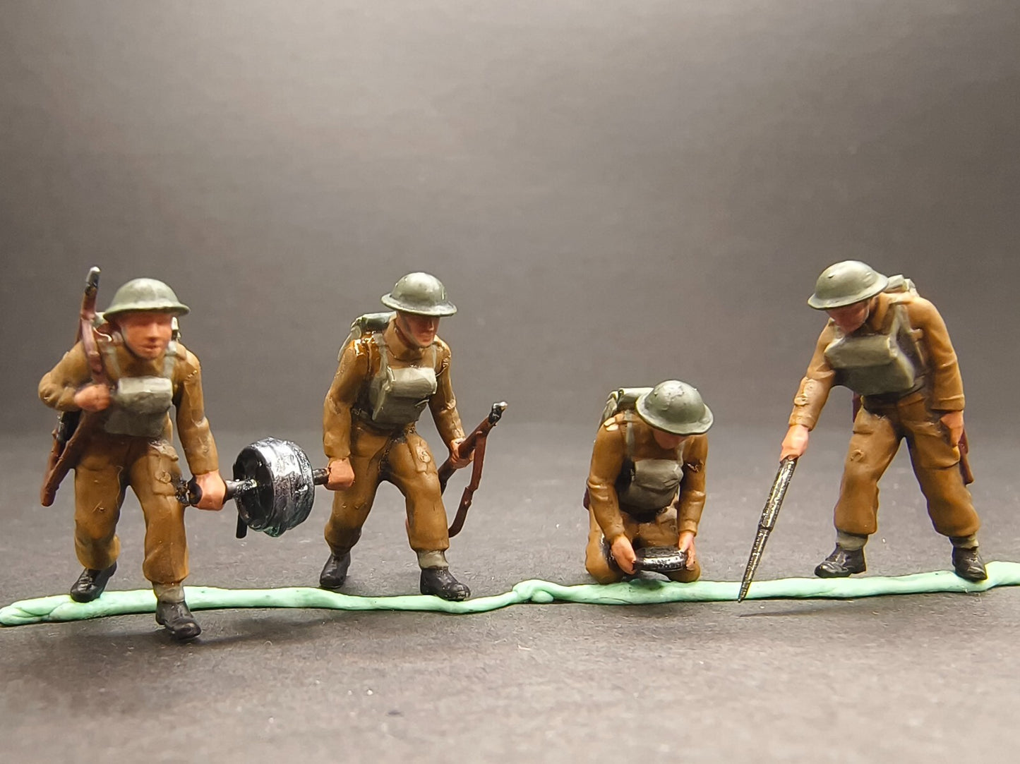 1/72 TANK 1:72 figure WW2 UK signal corps rifleman Soldiers diorama