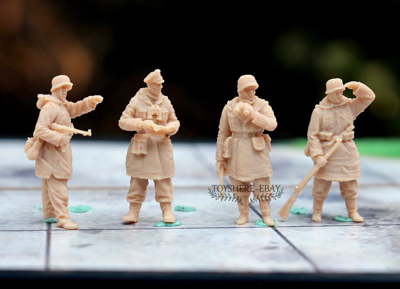 TOY  1/48 German Wehrmacht Attack Force in WWII Winter War  Military Mode