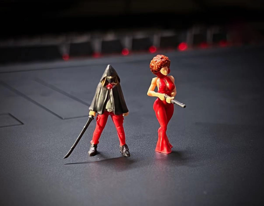 MINIATURE 1/64  FIGURES WOMAN KILLER RED ROSE  fit 1:64 car street DIORAMA