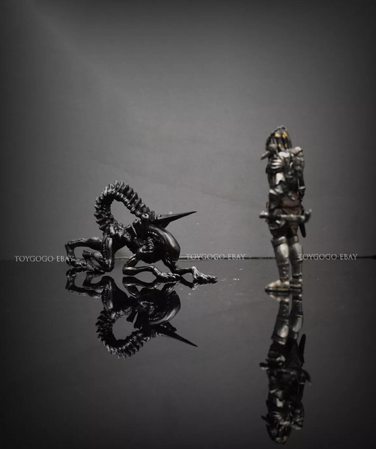 3D Print 1/64 people  queen VS Predator  fit 1:64 car street diorama