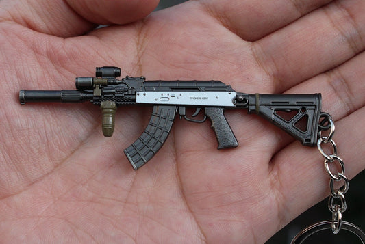 mini  gun BIOHAZHARD 8 village AK47 AKM AK74 metal keychain toy gift  12cm 1:12