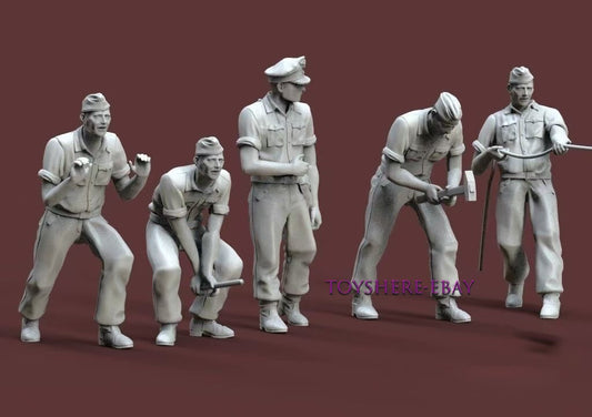 MINITURE 1/72 1/48 TANK WW2 German 5pcs soldier repaire in battle war Militarily