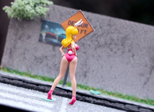 1/64 Hot Cool Prink Bunny Girl fit 1:64 car street in STOCK