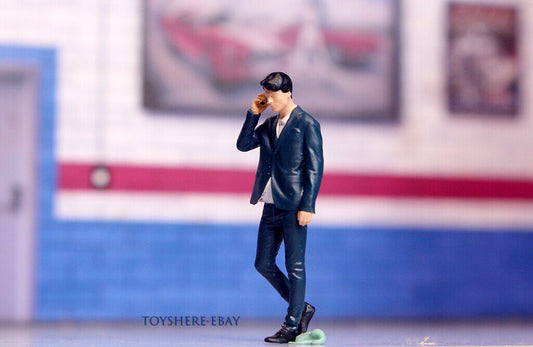 1/64 figure cool Boss take a call 3D Print  fit 1:64 car diorama