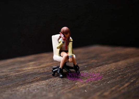 1/64 Cool Confident High School Bishoujo girl Relaxing on Chair Refreshing Coke