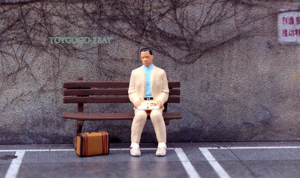 1/43 1/64 1/87 Miniature sitting Man Scene Figure fit diorama