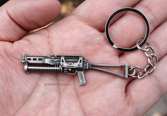 Miniature Metal Gun PP19 Keychain Exquisite Craftsmanship Silky Smooth 7CM