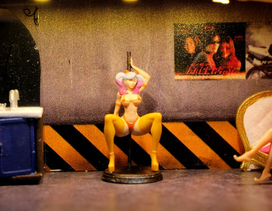 MINIATURE  1/64 figure sexy girl model pole dance fit 1:64 car street IN STOCK