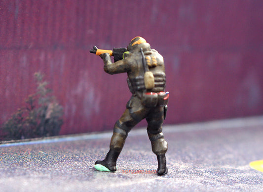 toy figure 1/64 The 4th Survivor cs robber  fit 1:64 car street diorama IN STOCK