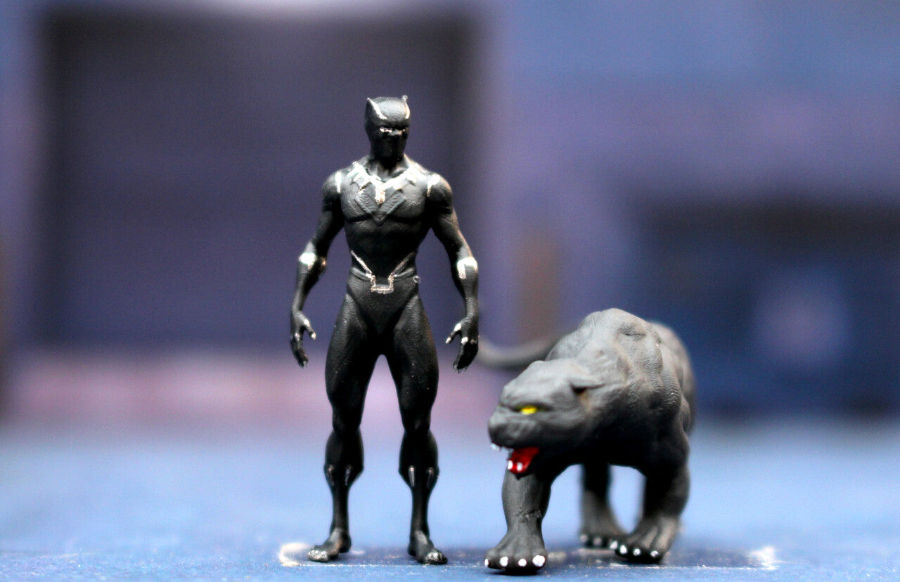 3D Print 1/64 Panther Super hero figure fit 1:64 car Sand Hand painted
