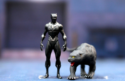 3D Print 1/64 Panther Super hero figure fit 1:64 car Sand Hand painted