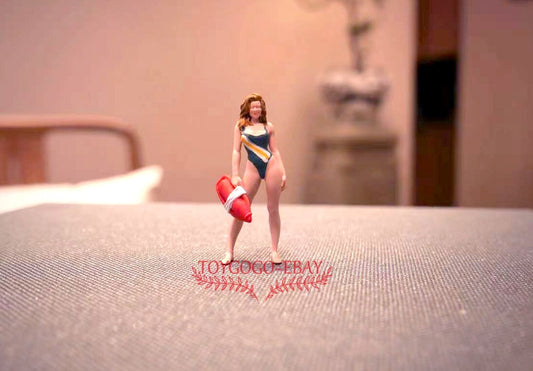 miniatur 1/64 Radiant Blonde Beauty Riding the Waves on the Beach fit 1:64 car