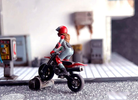 1/64 figure cool girl & Mountain motorcycle fit 1:64 Car Mini Sand