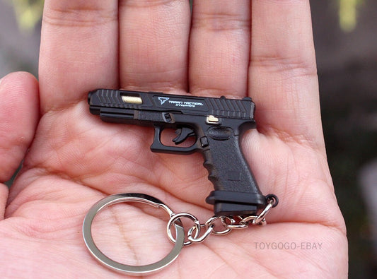 mini  gun G34 full metal  keychain toy gift  5cm black color