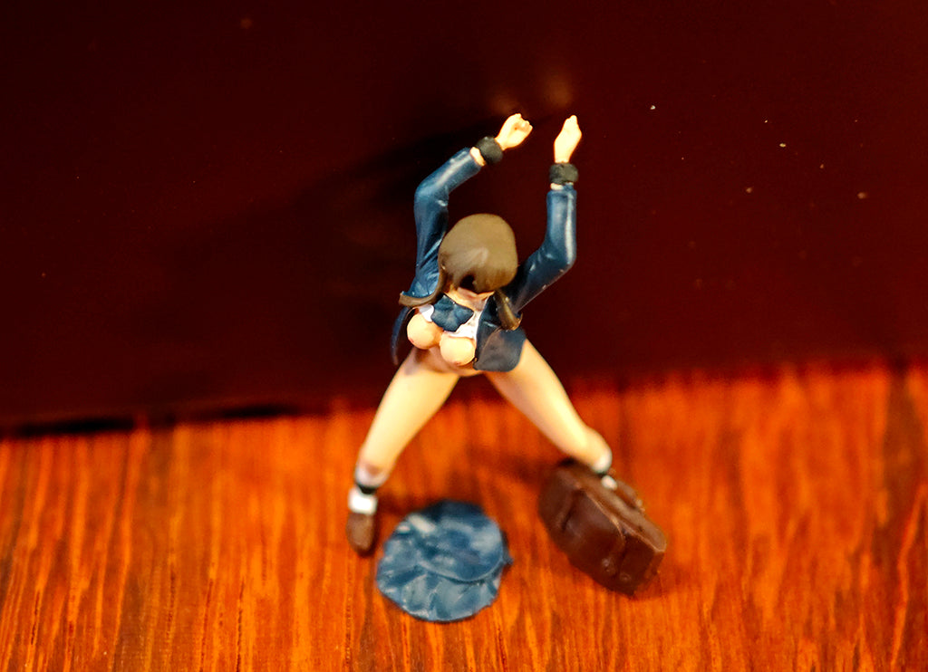 1/43  1/64  figure sexy girl Bunny Girl fit 1:64 street car stand