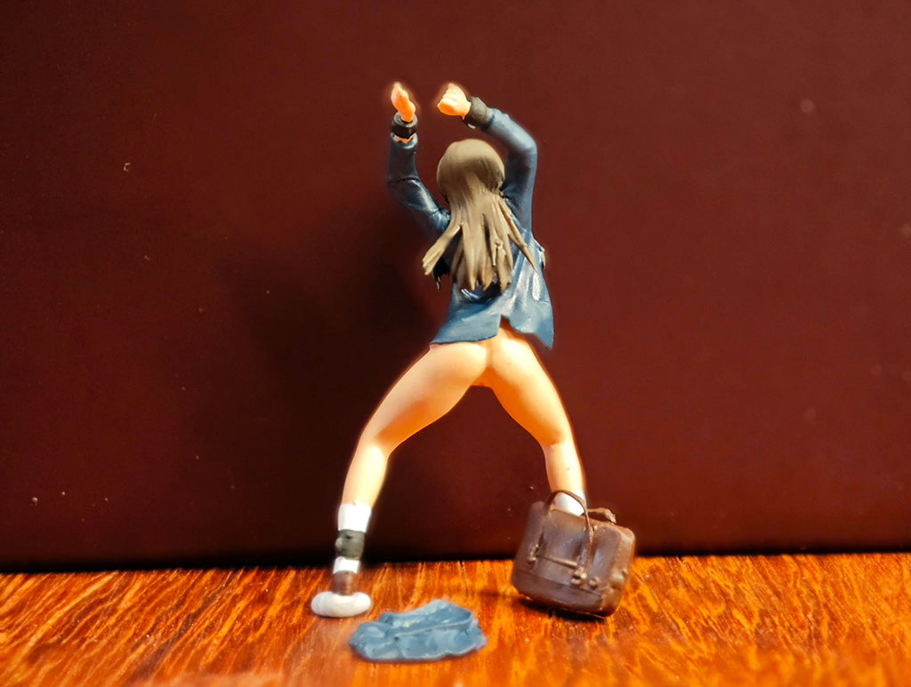 1/43  1/64  figure sexy girl Bunny Girl fit 1:64 street car stand