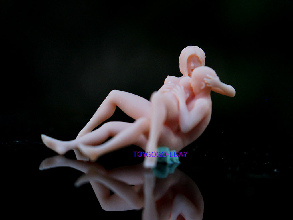 MINIATURE 1/64 1/43 figure unpainted model SEXY girls fit 1:64 car Diorama #4 NSFW