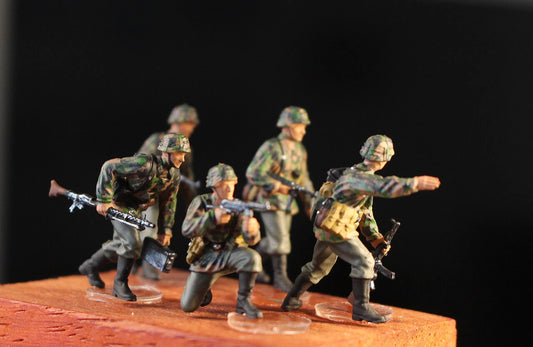 1/72 TANK 1:72 WW2 GERMANY 5PCS  SOLDIER  Operations battlefield5 ZVEZDA