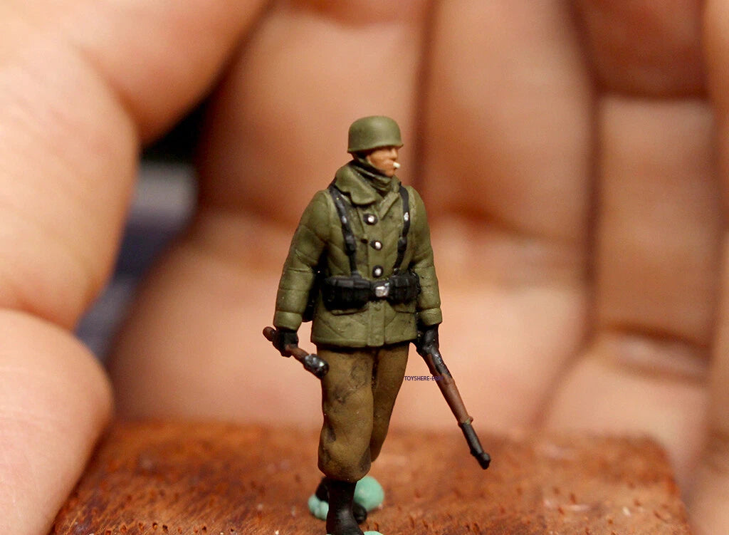 WW2 1/72 tank 1:72 German Defense Forces Assault Team Battlefield5 Diorama